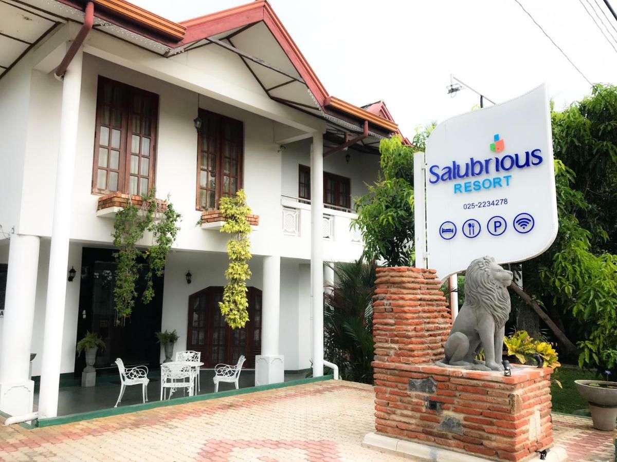 Salubrious Resort 아누라다푸라 외부 사진