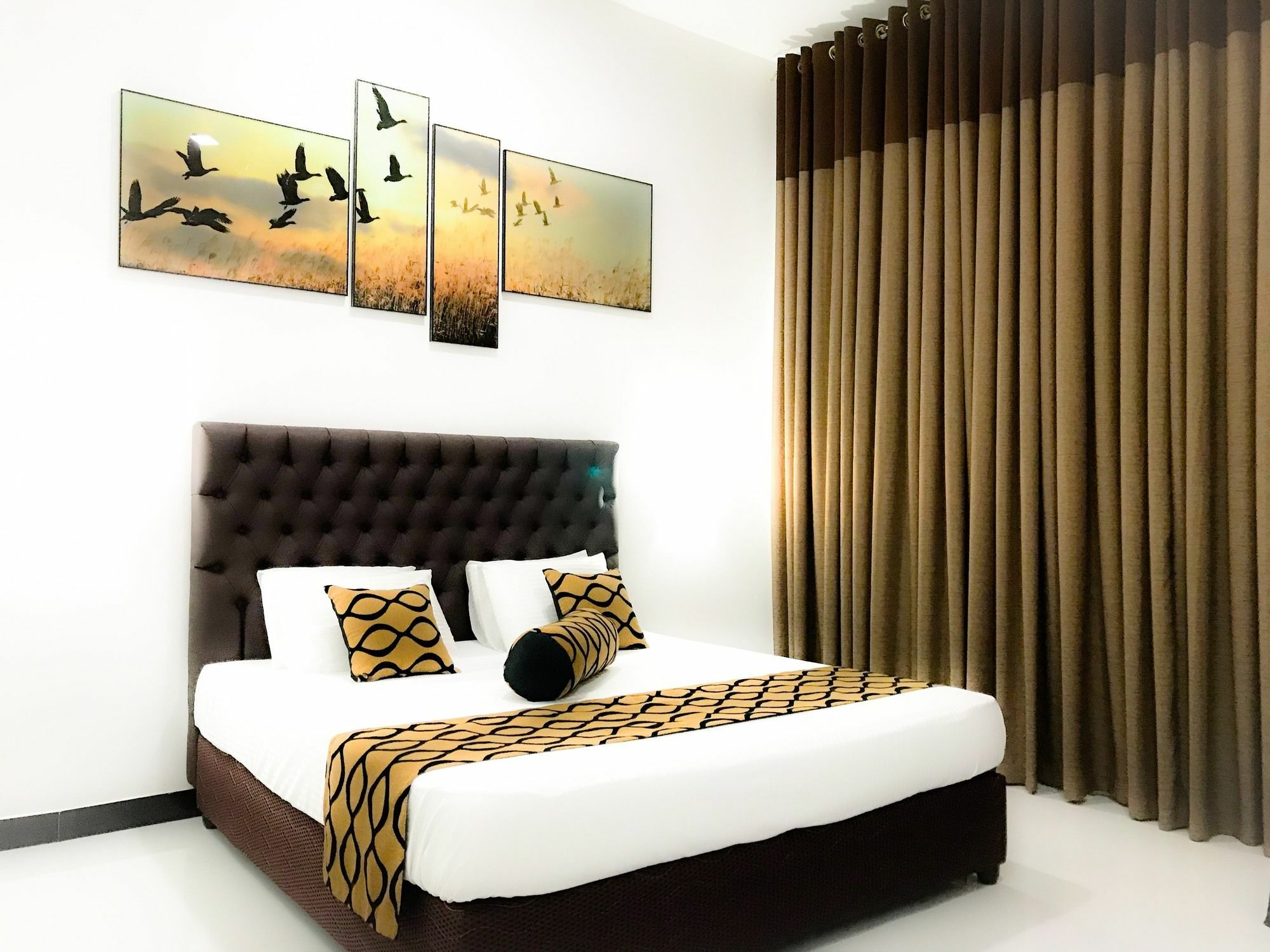 Salubrious Resort 아누라다푸라 외부 사진