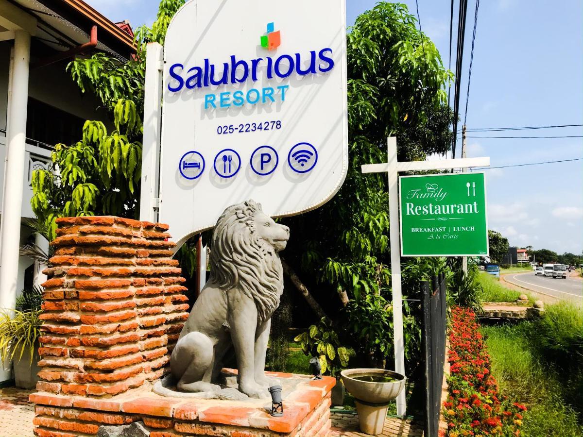 Salubrious Resort 아누라다푸라 외부 사진
